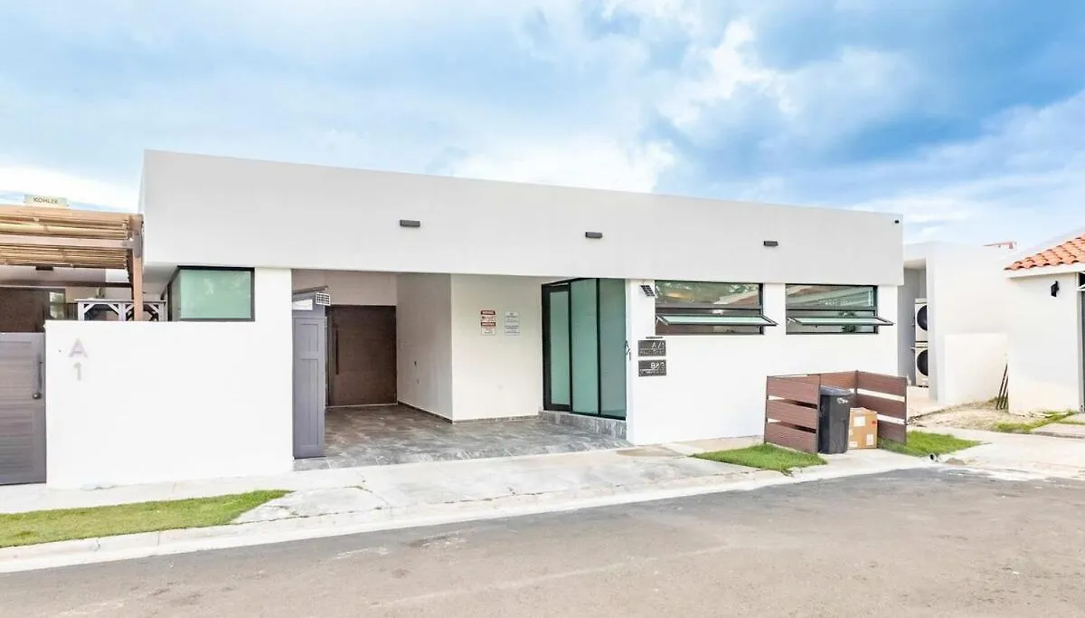 Renovated 3 Bedroom House In Dorado Del Mar