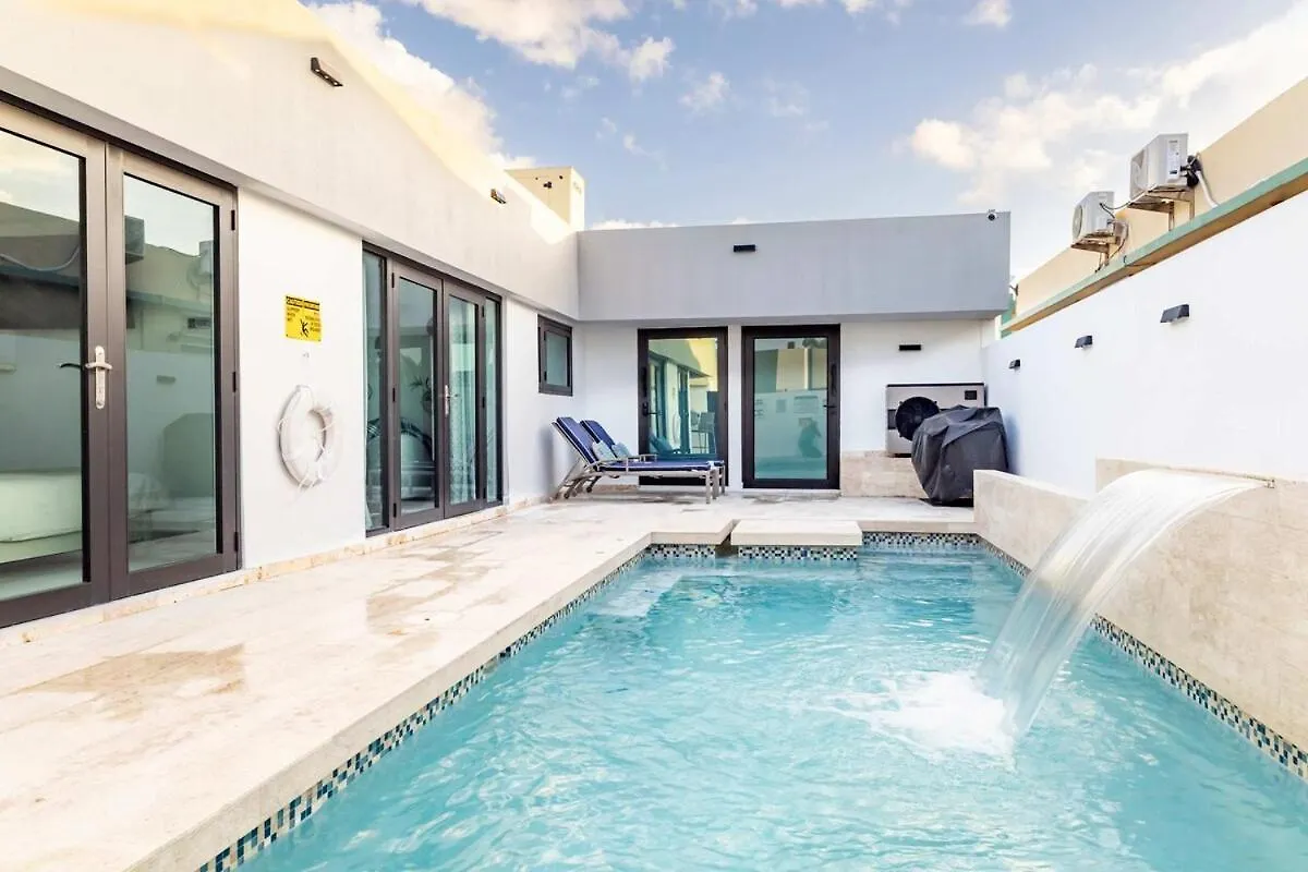 Renovated 3 Bedroom House In Dorado Del Mar 0*,  Portoriko